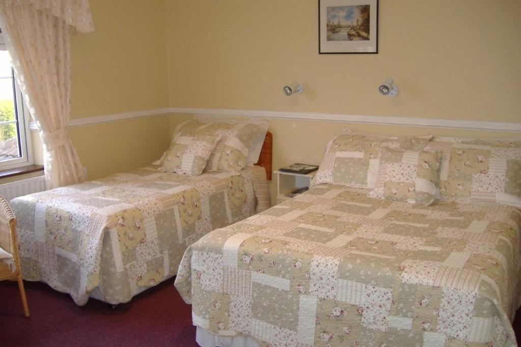 Riverwalk House B&B Oughterard Room photo
